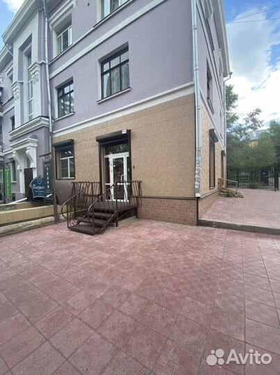 Продается готовый бизнес студия маникюра