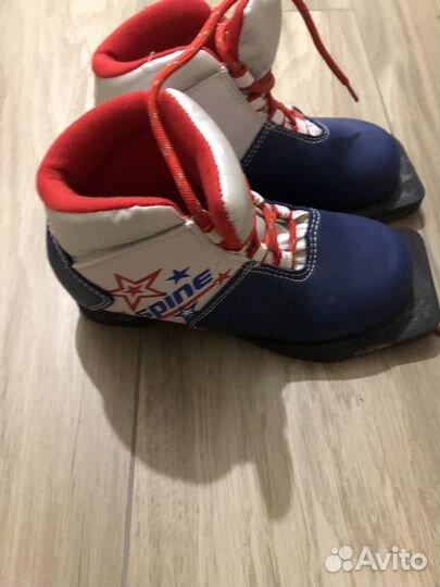 Лыжные ботинки р.30