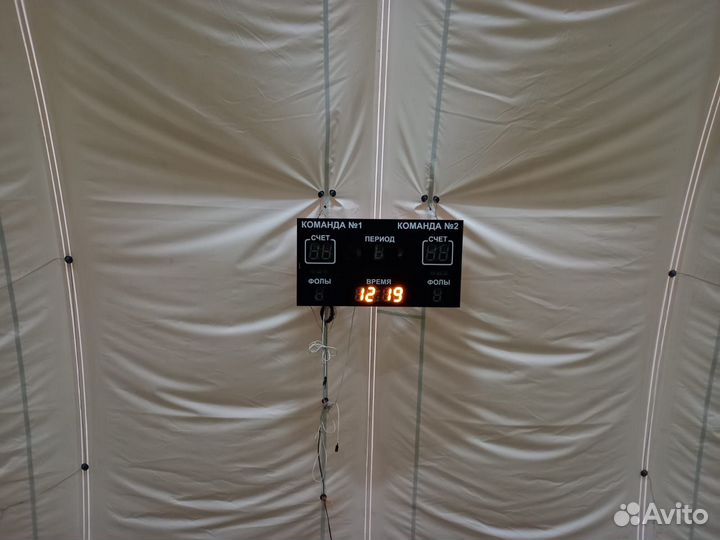 Аренда футбольного манежа 42x23м в центре