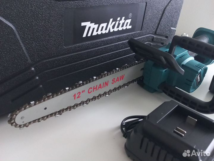 Аккумуляторная цепная пила makita