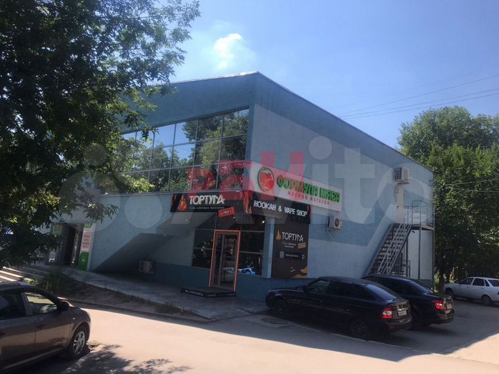 Сдам торговое помещение, 213 м²