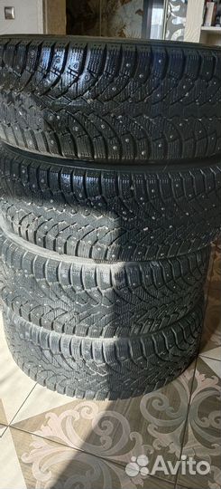 Pirelli Formula Ice 205/60 R16
