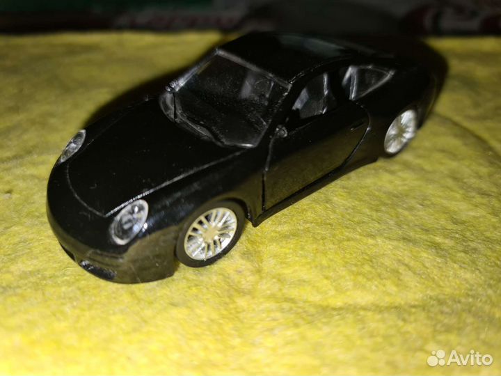 Порш 1/43 90х годов