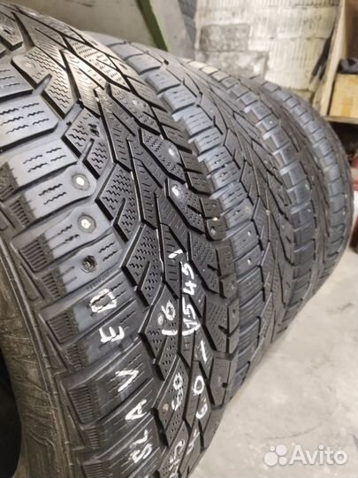 Gislaved NordFrost 100 215/60 R16