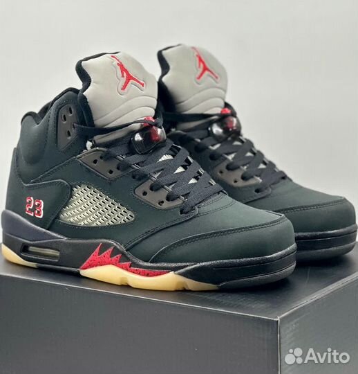 Nike Air Jordan 5 Retro