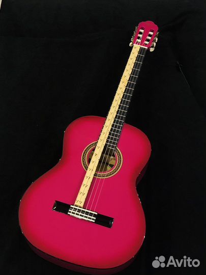 Гитара Валенсия 4/4