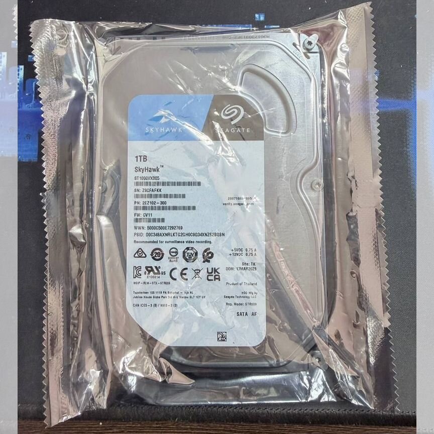 [SKYHAWK] Жесткий Диск Seagate1 Tb (St1000vx005)