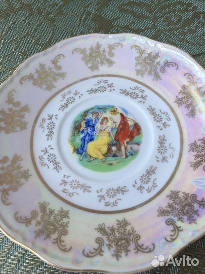 Чайные чашки с блюдцами