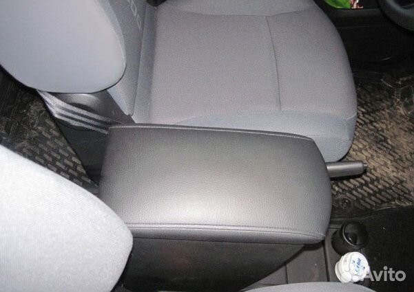 Подлокотник Peugeot Partner 2/ Пежо Партнер 2