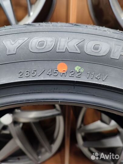 Yokohama Parada Spec-X PA02 285/45 R22 114V