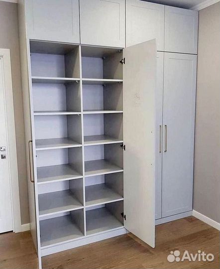 Шкаф распашной