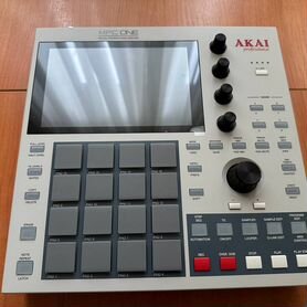 Akai MPC One Retro Edition