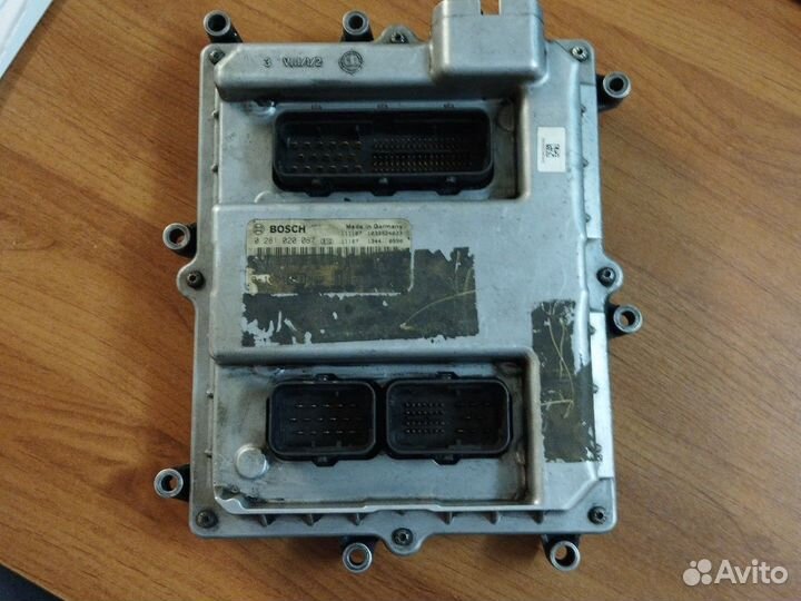 Блок управления двигателем MAN TGA 0281020067