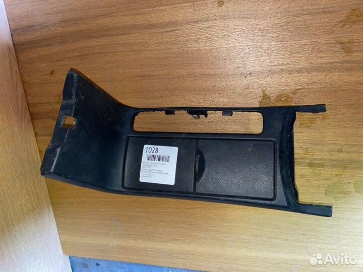 Подстаканники Toyota Corolla седан 1NR-FE 2010