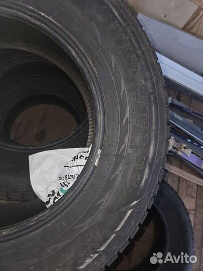 Nokian Tyres Hakkapeliitta 8 SUV 265/65 R17 65B