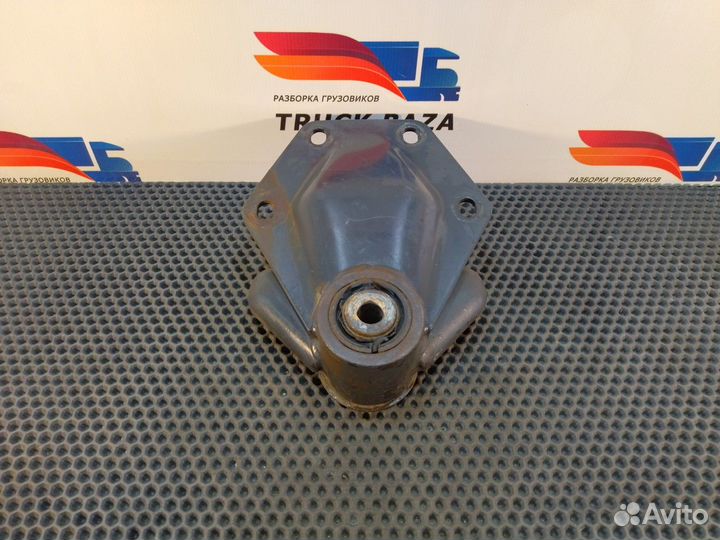 8161651 Кронштейн рессоры передней задний