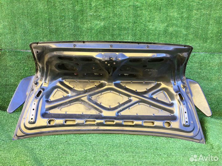 Крышка багажника Honda Prelude BA8 BB1 Черная вмят