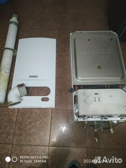 Котел двухконтурный vaillant (на запчасти)