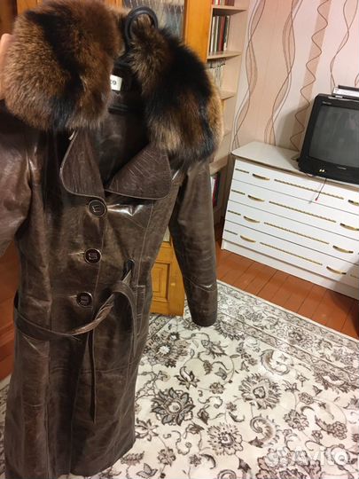 Кожаный плащ