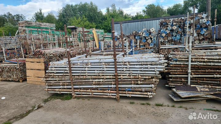 Кап-лок, стойка