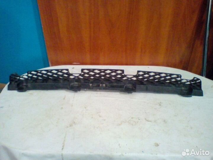 Кронштейн бампера Volkswagen Passat