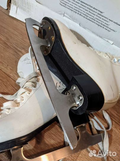 Коньки фигурные Кожа 33 размер