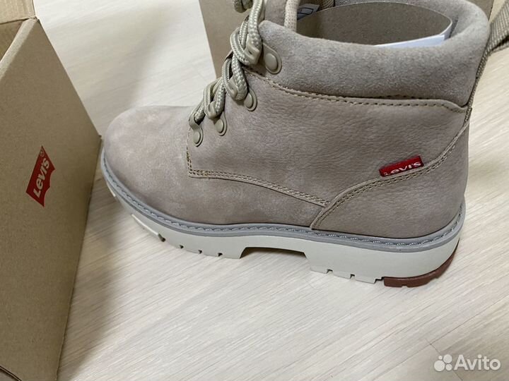 Ботинки levis
