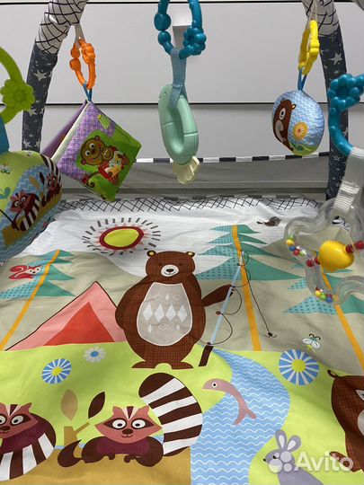 Развивающий коврик для малышей