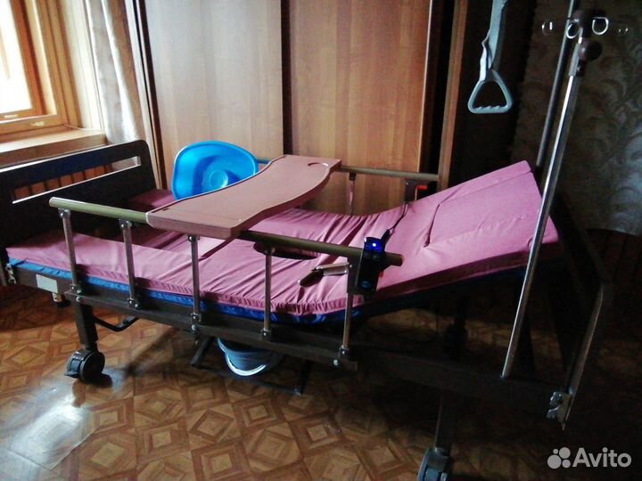 Медицинская кровать с электроприводом бу