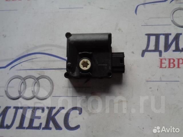 Моторчик заслонки печки Audi A8 D3 4E 2004-2010