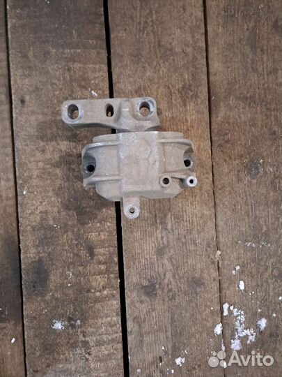 Подушка двигателя audi volkswagen