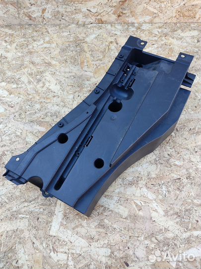 Ящик в багажнике bmw x5 e53