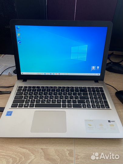 Ноутбук asus