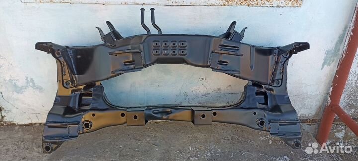 Подрамник задний (балка) Mitsubishi Outlander 1