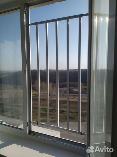 Решетки на окна от случайного выпадения детей