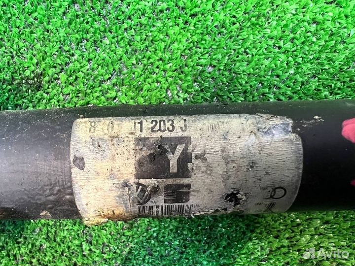 Полуось задняя 8K0501203J Ауди А4 седан