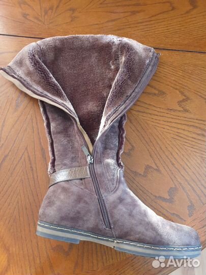 Зимние женские сапоги 38