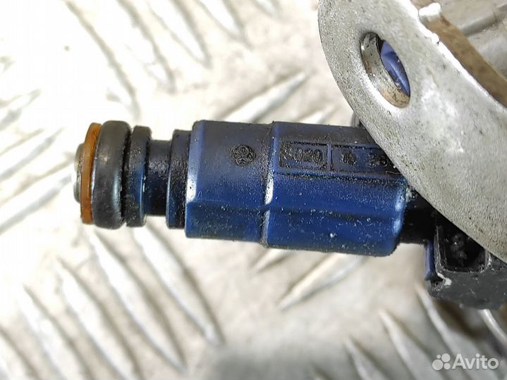 Форсунка двигателя Kia Ceed 2007 2012