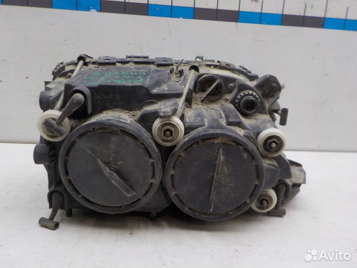 Фара левая Mercedes-Benz Actros 2008