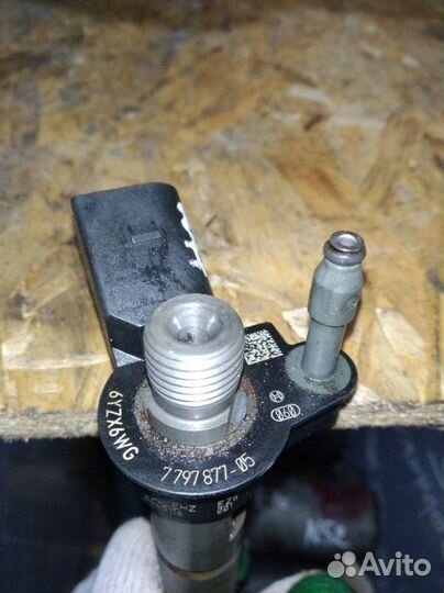 Форсунка топливная Bmw 320D E90 N47