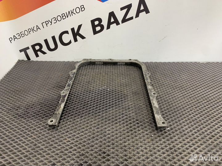 Прижимная планка передняя Iveco Stralis