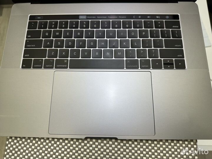 Apple macbook pro 15 2017