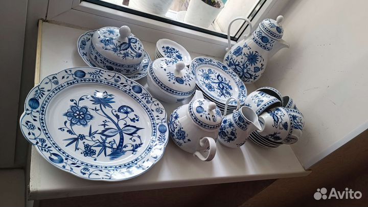 Сервиз чайно-кофейный Kahla, ГДР Луковый Узор