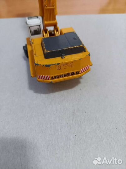 Модель экскаватора Liebherr