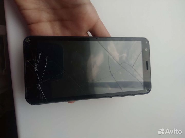 Телефон ZTE