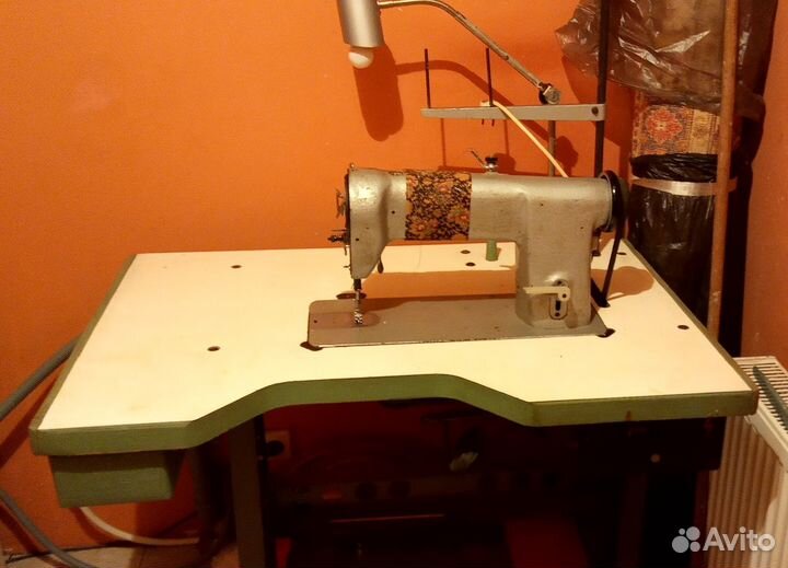 Профессиональная швейная машина 97-класса
