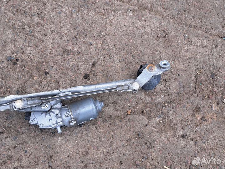 Трапеция дворников Тойота Хайлюкс 7