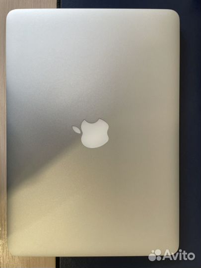 Apple MacBook Pro 13 2014 mid