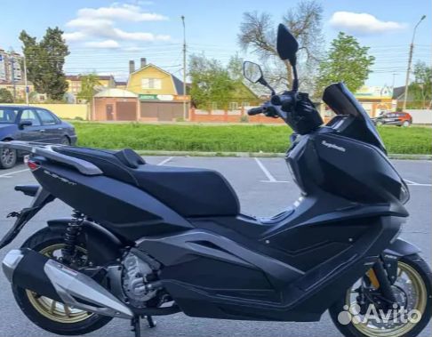 Скутер Regulmoto element 300CC 4T (LJ300T-18) EFI