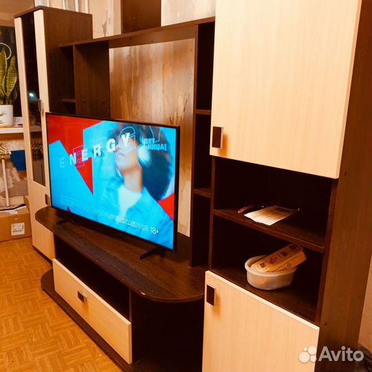 Пристенная мебель